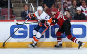 НХЛ: Аризона обыграла Айлендерс, Вашингтон уступил Вегасу