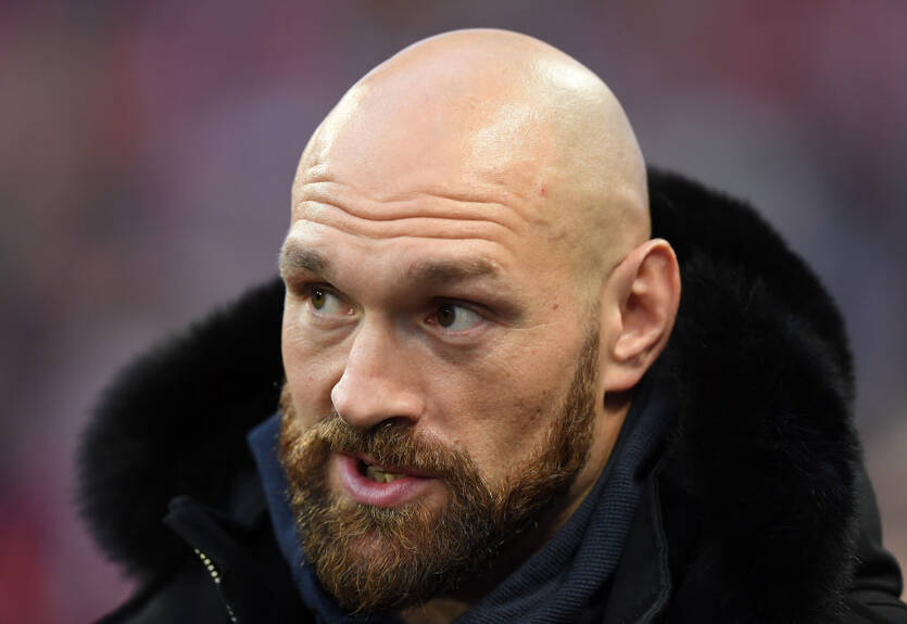 Фьюри: Уайлдер - высоченная девственница, которую прежде не избивали