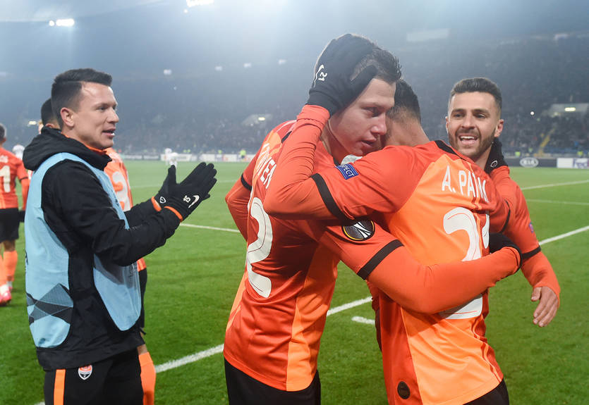 Позитивный старт: реакция соцсетей на победу Шахтера над Бенфикой Позитивный старт: реакция соцсетей на победу Шахтера над Бенфикой