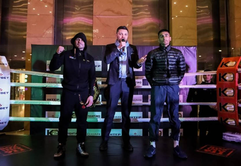 Беринчик и Сармиенто провели открытую тренировку накануне боя