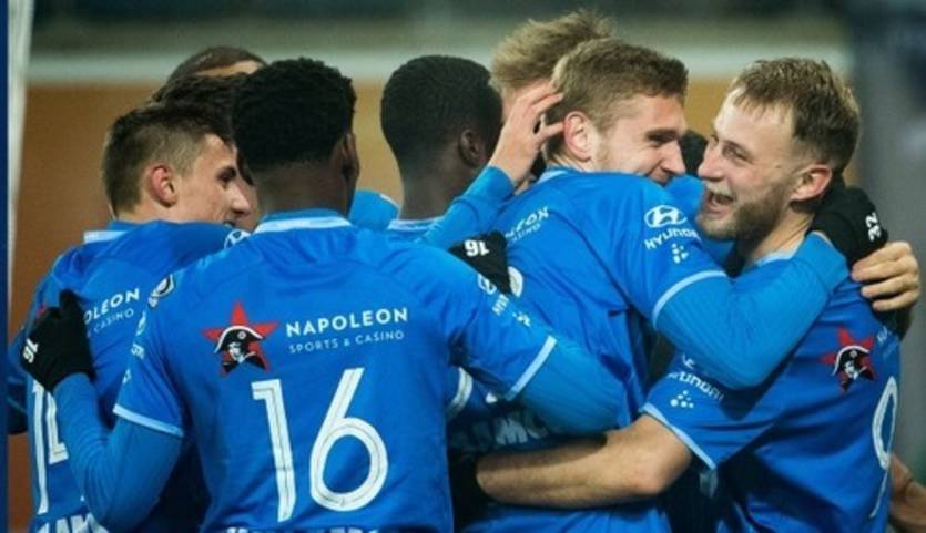 Гент сыграл вничью с Ромой / twitter.com/KAAGent