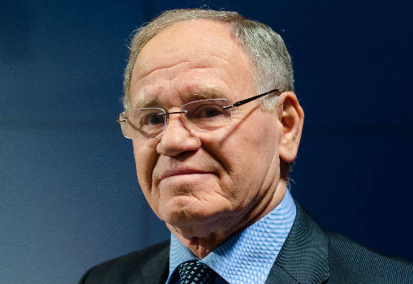 Йожефу Сабо - 80: ломал ноги соперникам, получал бутылкой по голове и многое другое о легенде