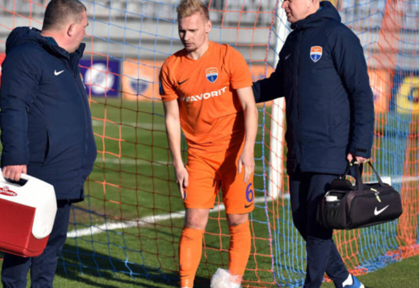 Танковский не симулировал, а получил перелом лодыжки