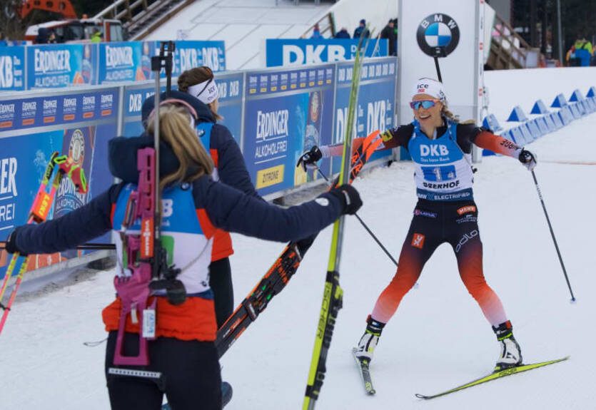 Норвегия стала третьей сборной, выигравшей все женские биатлонные эстафеты в сезоне Норвегия стала третьей сборной, выигравшей все женские биатлонные эстафеты в сезоне