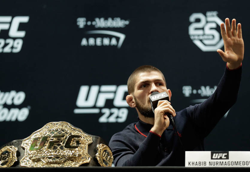 Нурмагомедов - о бое с Фергюсоном: Просто закройте нас на арене