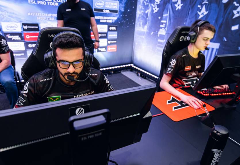 NaVi - OG: онлайн-трансляция матчей ESL Pro League Season 11