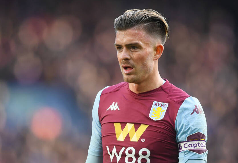 Капитан Астон Виллы призвал фанатов сидеть дома, а потом поехал на вечеринку и устроил ДТП