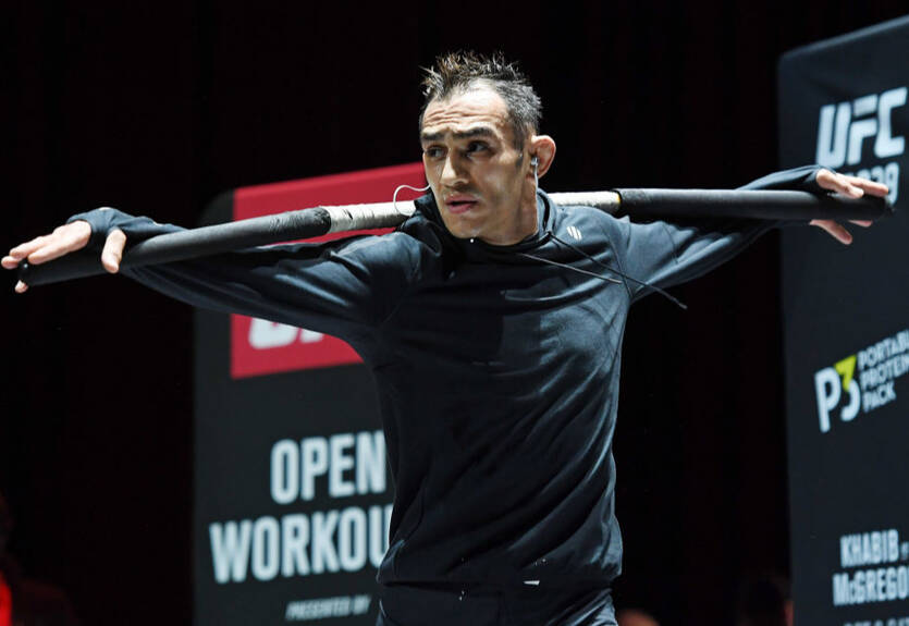 Фергюсон потребовал лишить Нурмагомедова титула Фергюсон потребовал лишить Нурмагомедова титула