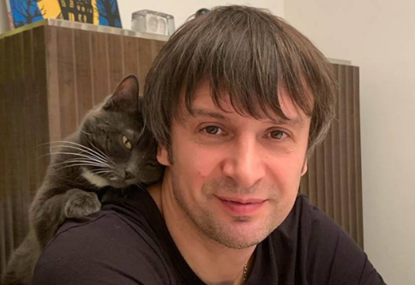 Шовковский занялся приготовлением алкогольных коктейлей Шовковский занялся приготовлением алкогольных коктейлей
