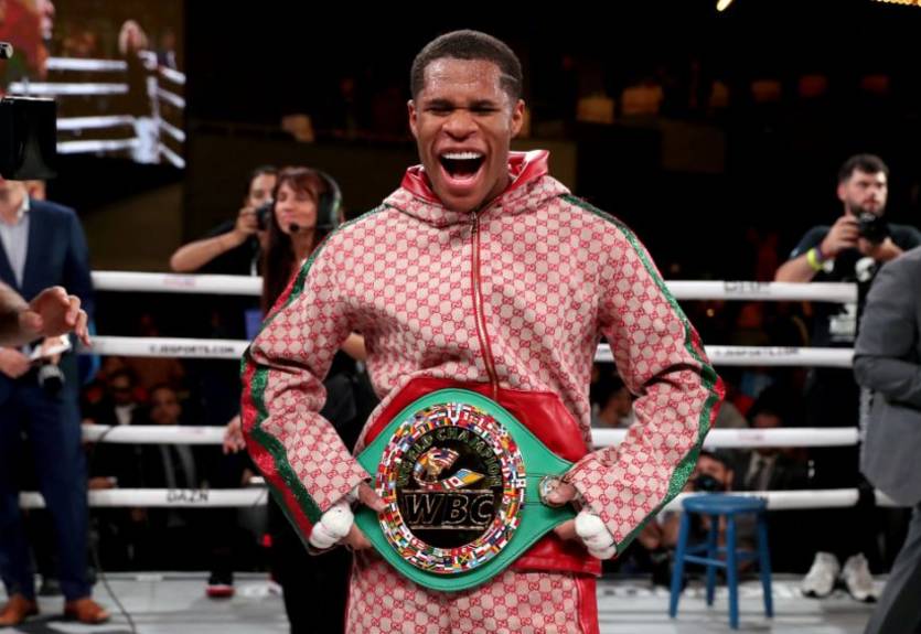 Хэйни восстановлен в качестве чемпиона WBC в весе Ломаченко