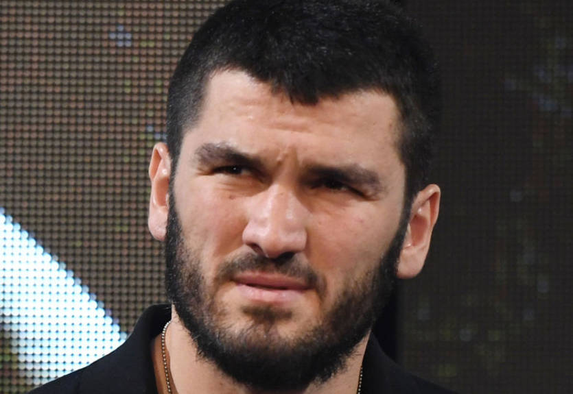 Бетербиев: Дайте мне побоксировать с Усиком в профессионалах