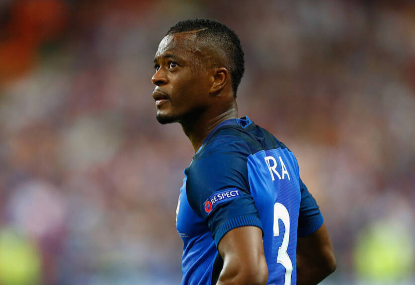 Эвра: В детстве просил у прохожих деньги на бутерброд