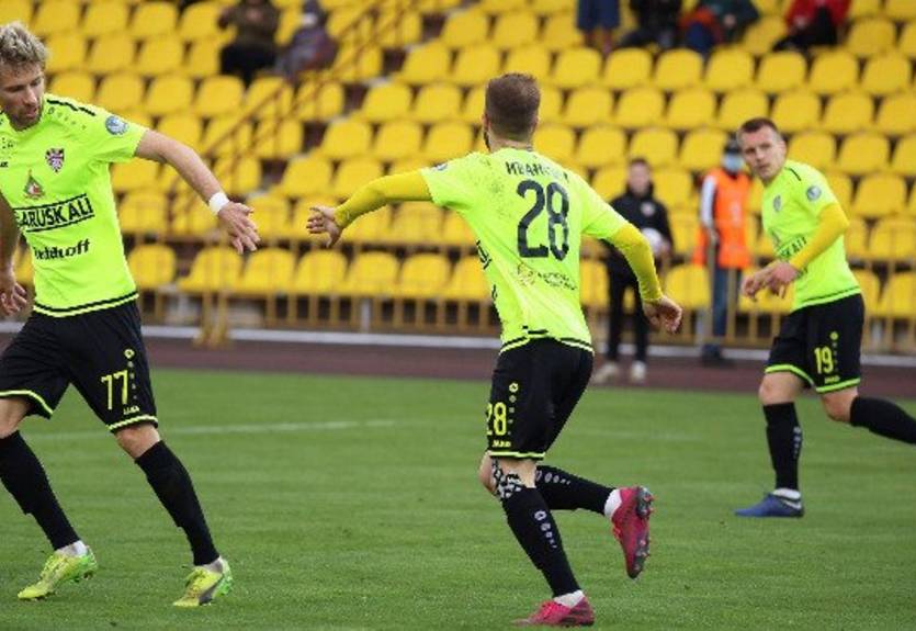 Шахтер Солигорск - Ислочь 4:0 Видео голов и обзор матча чемпионата Беларуси Шахтер Солигорск - Ислочь 4:0 Видео голов и обзор матча чемпионата Беларуси