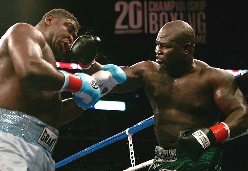 Еще один топовый экс-боксер вслед за Тайсоном и Холифилдом выразил желание вернуться