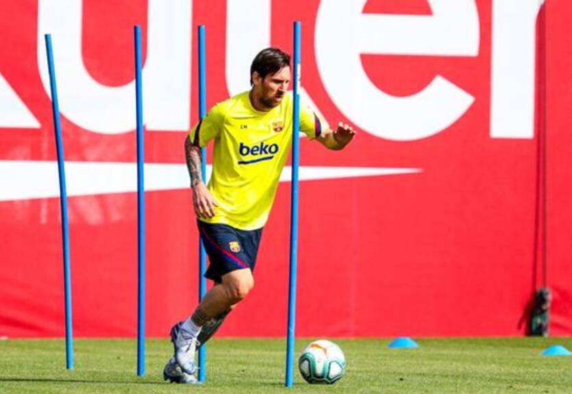 Барселона возобновила тренировки