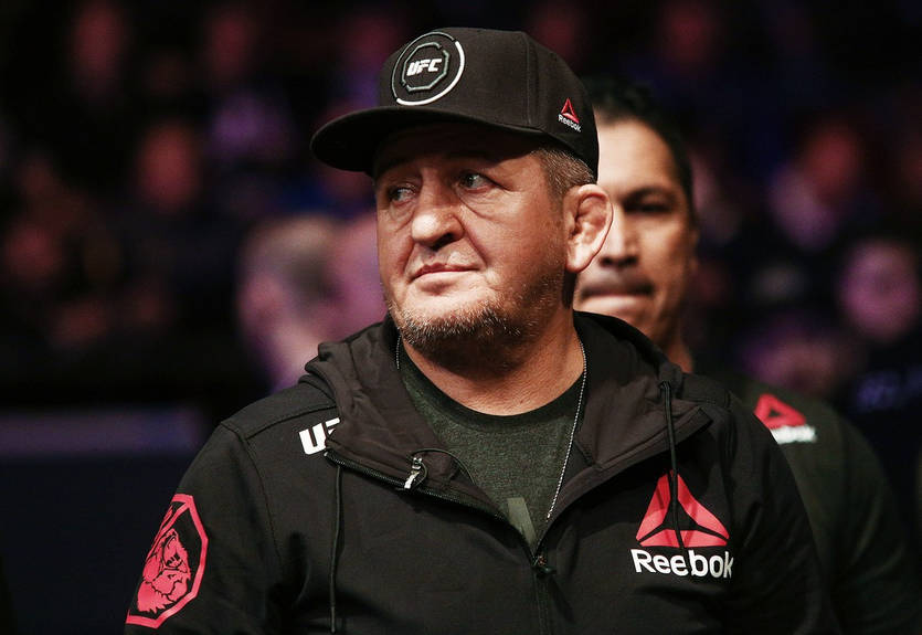 Отец Нурмагомедова перенес операцию на сердце