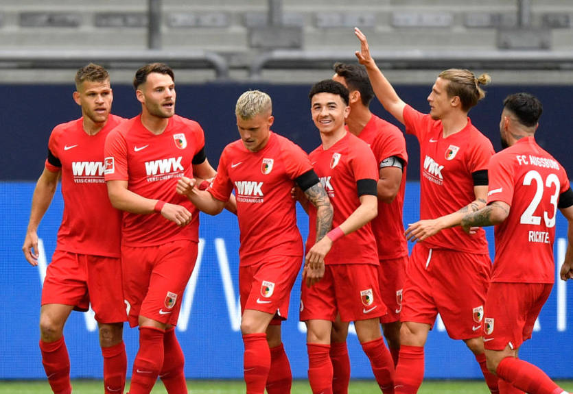 Шальке - Аугсбург 0:3 Видео голов и обзор матча Бундеслиги