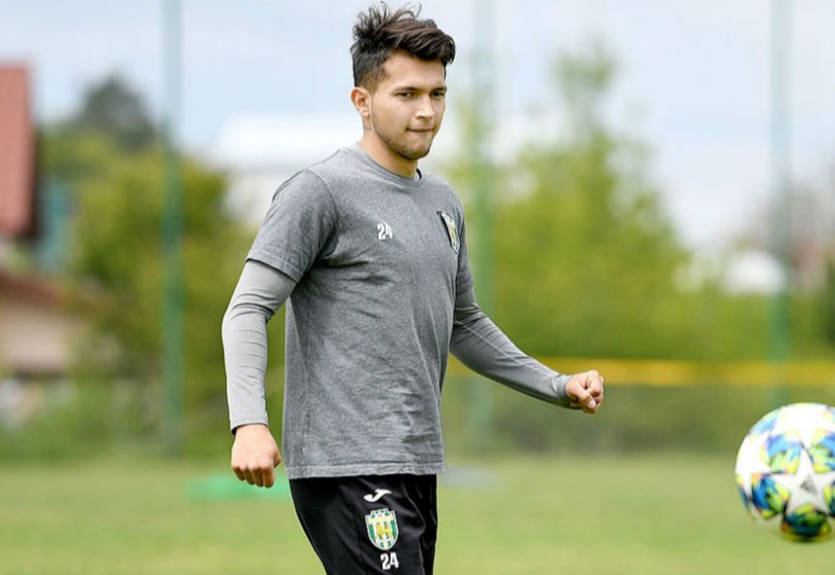 Защитник Карпат подтвердил, что заболел коронавирусом