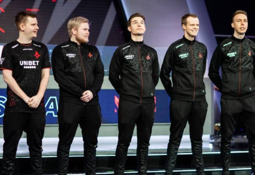 Astralis уступили в четвертьфинале и вылетели из BLAST Premier: Spring 2020 Showdown Astralis уступили в четвертьфинале и вылетели из BLAST Premier: Spring 2020 Showdown