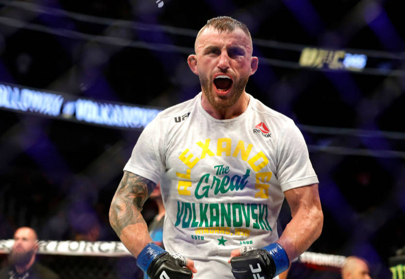Чемпион UFC готов перейти в легкий вес ради боя с Хабибом