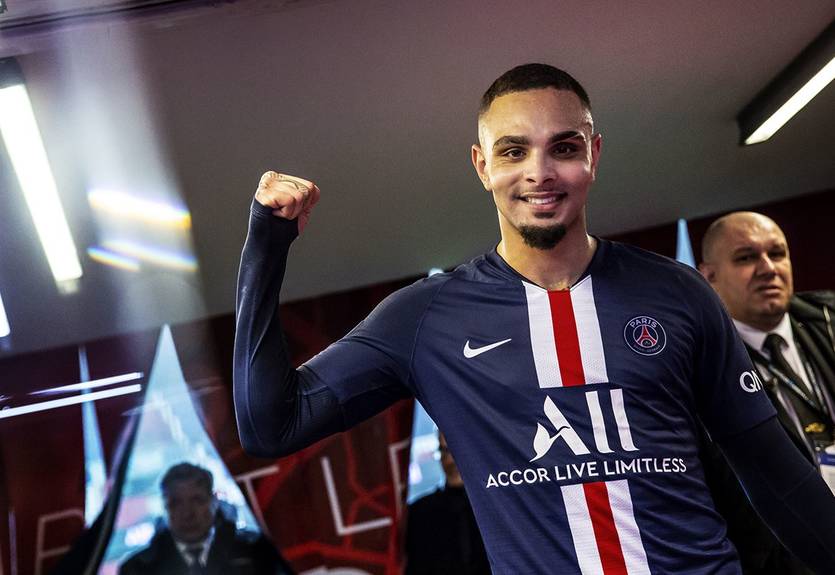 Курзава продлил контракт с ПСЖ на четыре года