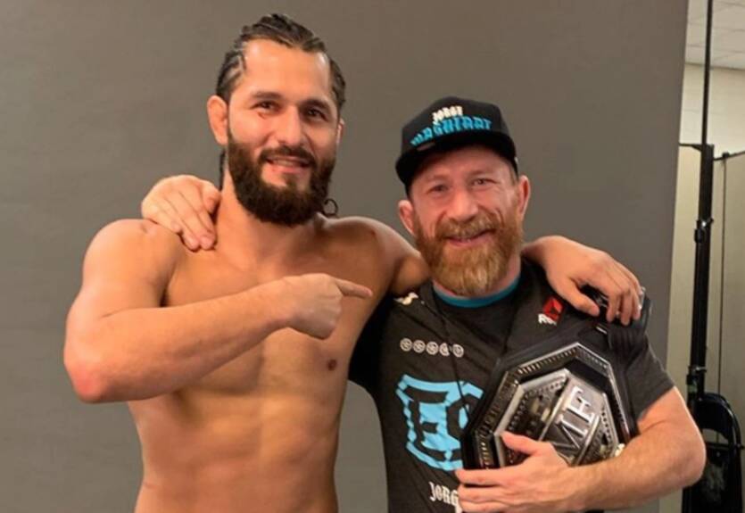 Тренер Масвидаля заболел коронавирусом за три дня до UFC 251