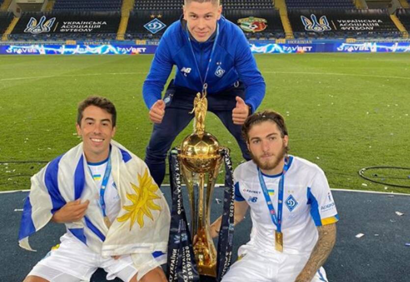 Кубок возвращается домой: что постили в соцсетях игроки Динамо после победы над Ворсклой