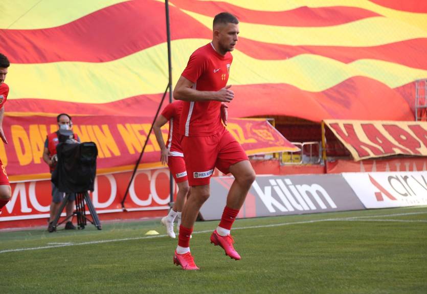 Кравец на последних минутах матча спас Кайсериспор от поражения