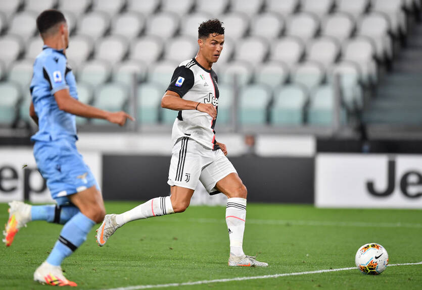 Роналду установил уникальное достижение и побил рекорд Шевченко