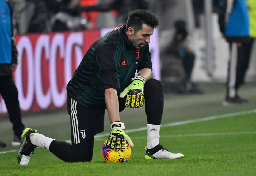 Буффон поблагодарил Касильяса за соперничество