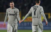 Роналду и Бернандески - в старте Ювентуса на матч против Лиона