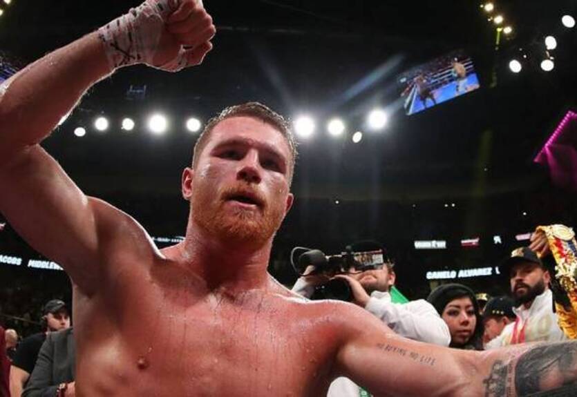 Канело, Смит и Бенавидес хотят разыграть вакантный пояс WBC во втором среднем весе