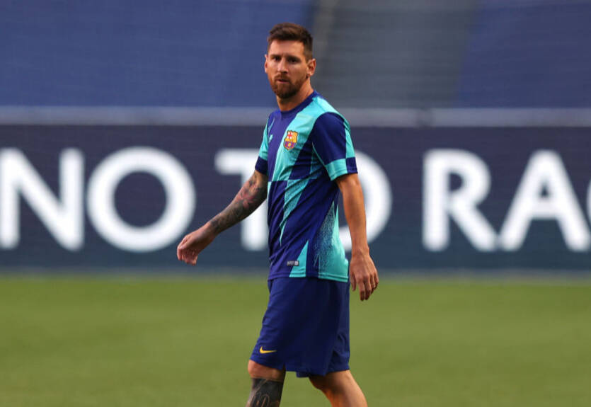 Манчестер Юнайтед провел переговоры с отцом Месси