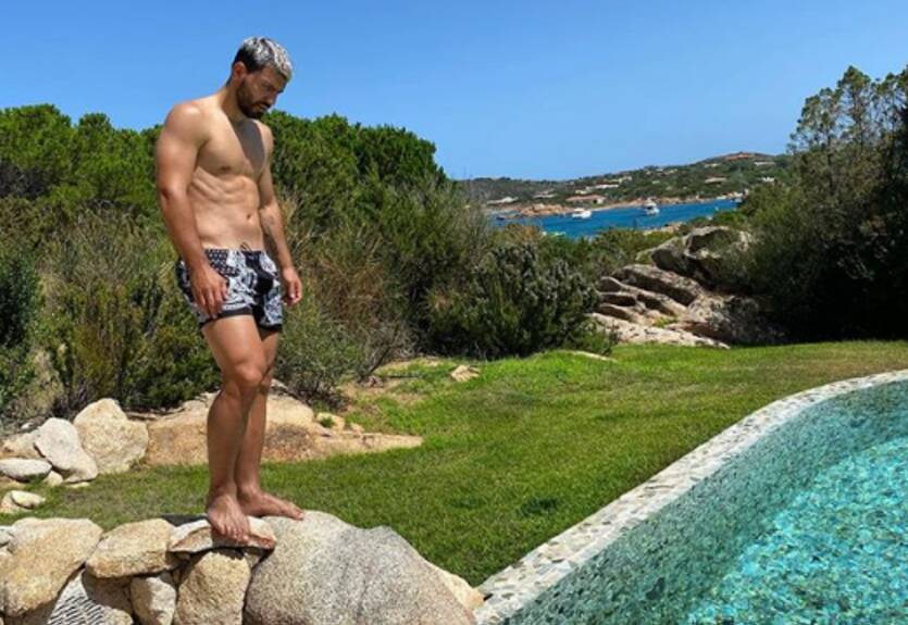 Агуэро удивил выбором места, чтобы помыться Агуэро удивил выбором места, чтобы помыться