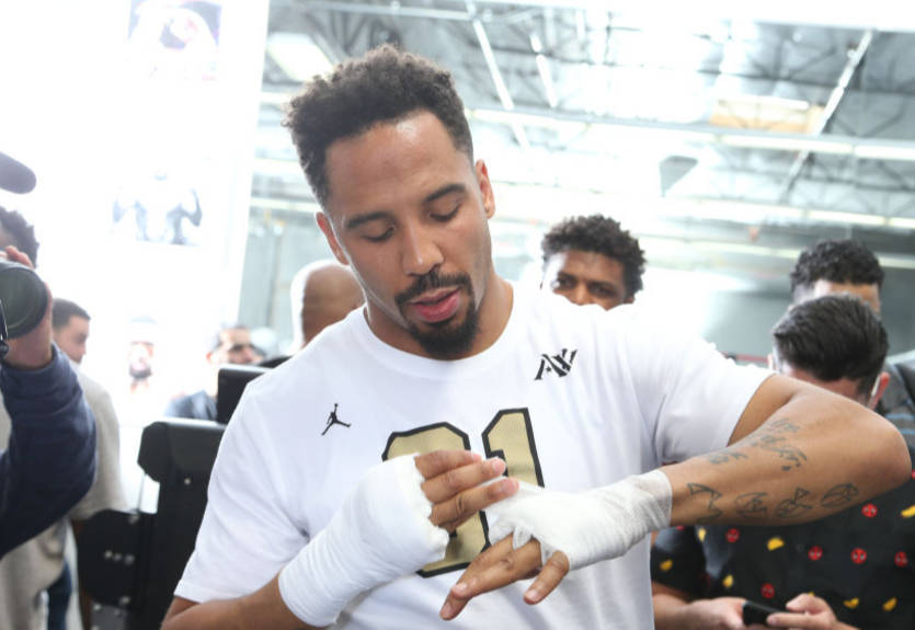 "Он очень опасен": Андре Уорд предостерег Рамиреса от недооценки Постола "Он очень опасен": Андре Уорд предостерег Рамиреса от недооценки Постола