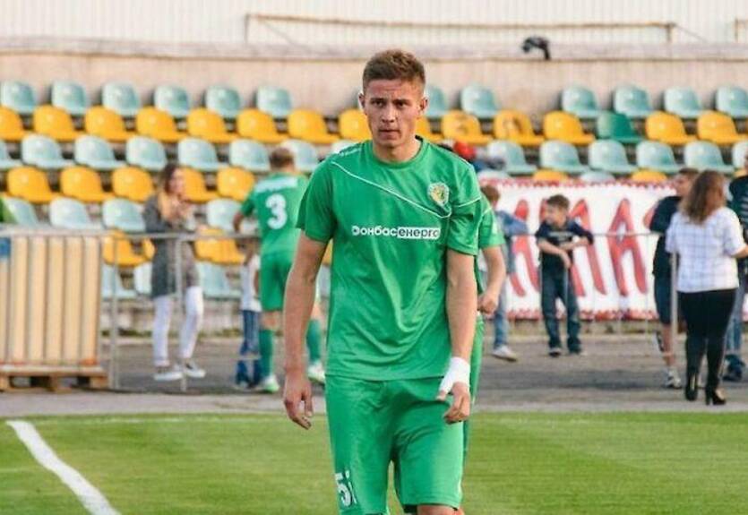 Я хочу играть здесь и быть частью Украины: экс-игрок Полесья объяснил почему играл за команду "ЛНР" Я хочу играть здесь и быть частью Украины: экс-игрок Полесья объяснил почему играл за команду "ЛНР"