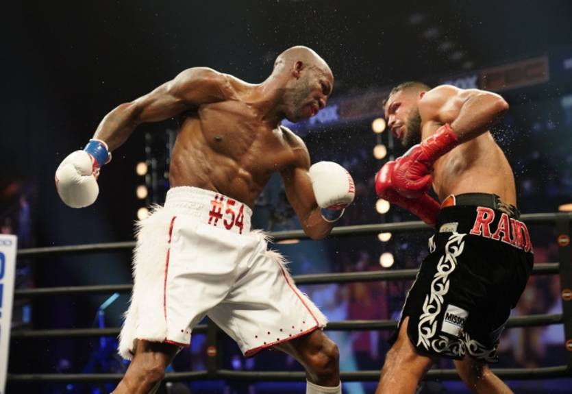 Йорденис Угас стал новым чемпионом WBA в полусреднем весе Йорденис Угас стал новым чемпионом WBA в полусреднем весе