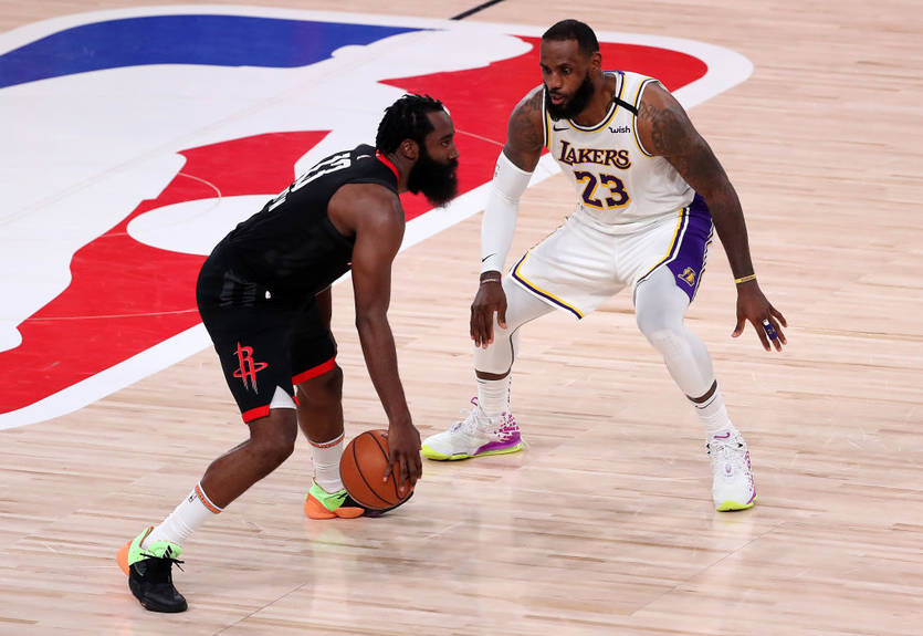 НБА: Майами выиграл серию у Милуоки, Лейкерс повели в противостоянии с Хьюстоном