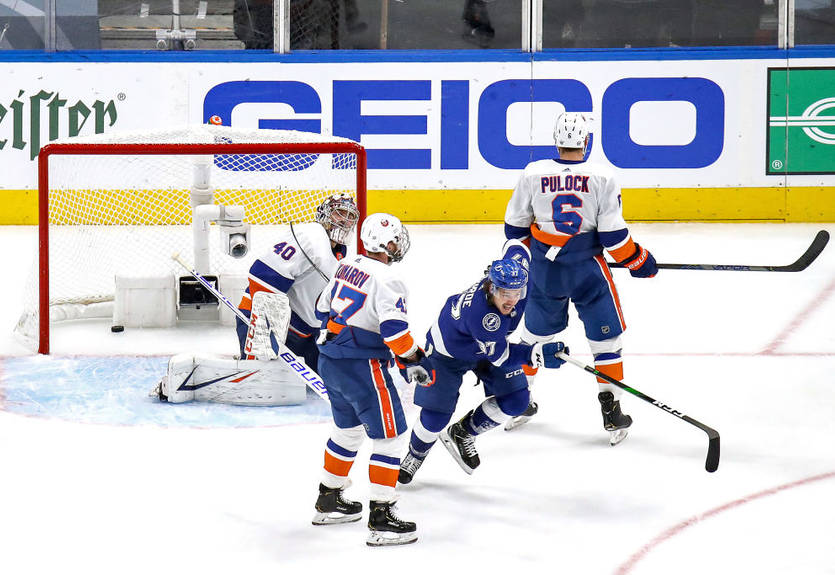 Кубок Стэнли: Тампа удвоила преимущество в серии с Айлендерс Кубок Стэнли: Тампа удвоила преимущество в серии с Айлендерс