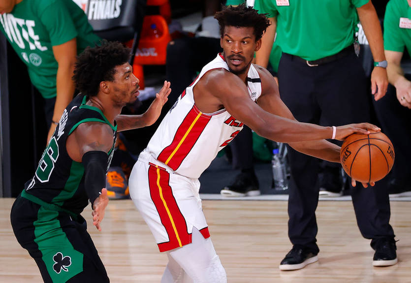 "Вы все дерьмо!": защитник Бостона устроил разнос одноклубникам после поражения от Майами "Вы все дерьмо!": защитник Бостона устроил разнос одноклубникам после поражения от Майами