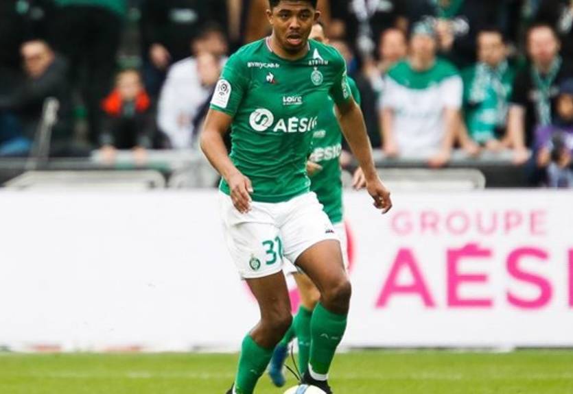 Лестер купил защитника Сент-Этьена за рекордную для французского клуба сумму