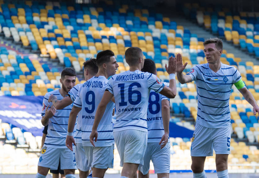 Без Соля и Гармаша, но с Русиным: Динамо презентовало командное фото на новый сезон