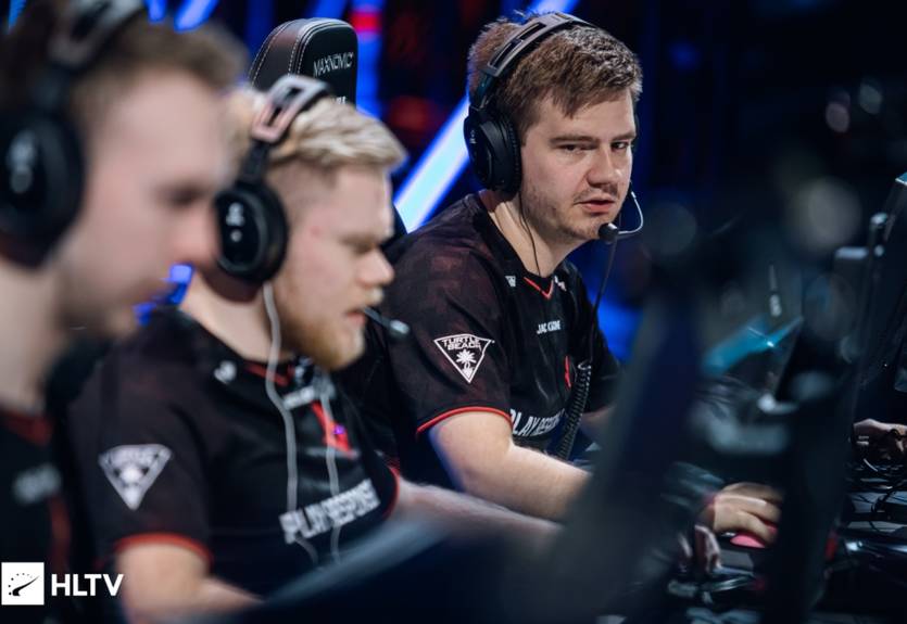 NaVi сыграют с Astralis в гранд-финале ESL Pro League Season 12 NaVi сыграют с Astralis в гранд-финале ESL Pro League Season 12