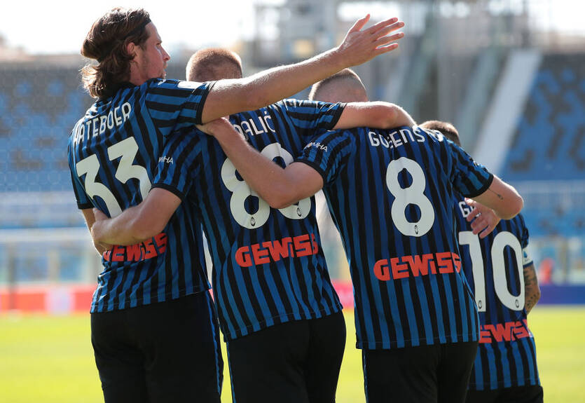 Аталанта забила 13 голов за три тура Серии А