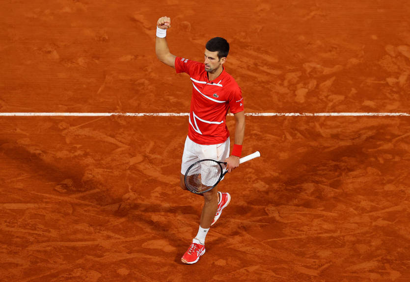 Джокович пробился в финал Ролан Гаррос, обыграв Циципаса