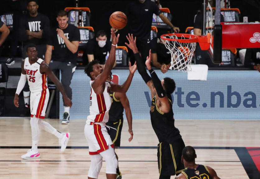 Финал НБА: Майами на последних секундах вырвали победу у Лейкерс