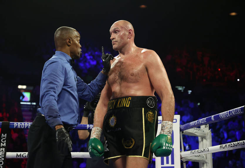 Отец Фьюри: Тайсон вынесет Усика, поскольку он недостаточно большой Отец Фьюри: Тайсон вынесет Усика, поскольку он недостаточно большой