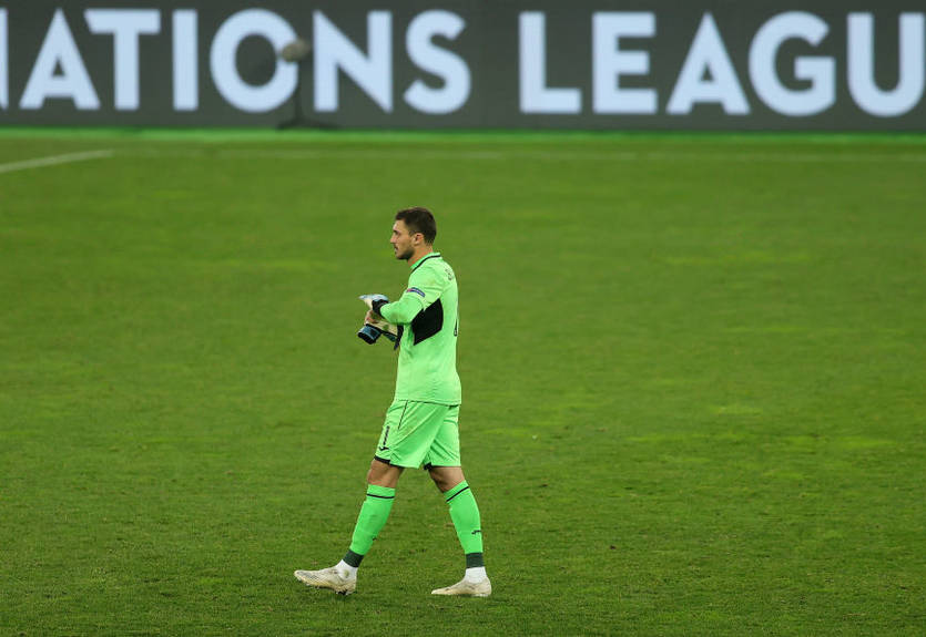 Бущан - лучший игрок матча Украина - Испания по версии WhoScored