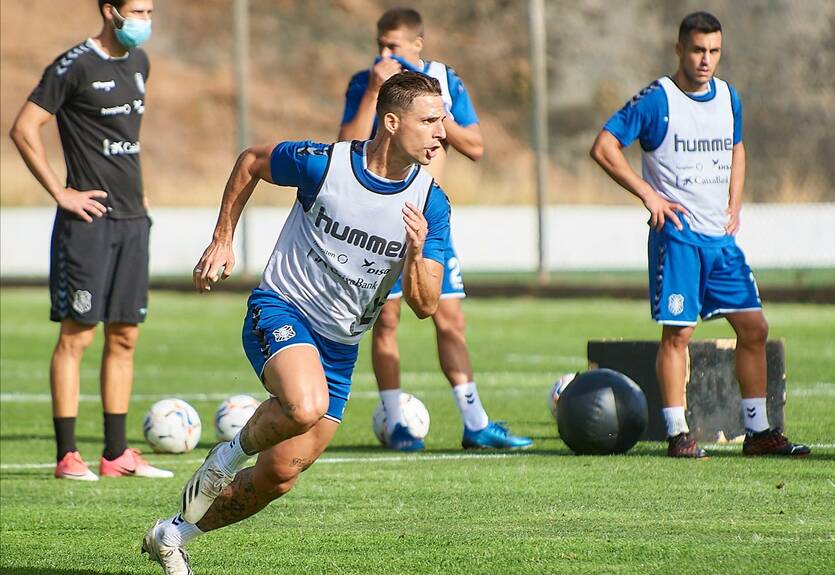 Соль: Доволен всем, что произошло с момента моего перехода в Тенерифе Соль: Доволен всем, что произошло с момента моего перехода в Тенерифе