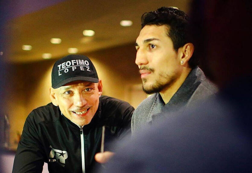 Лопес-старший: Мой сын слишком умен для Ломаченко